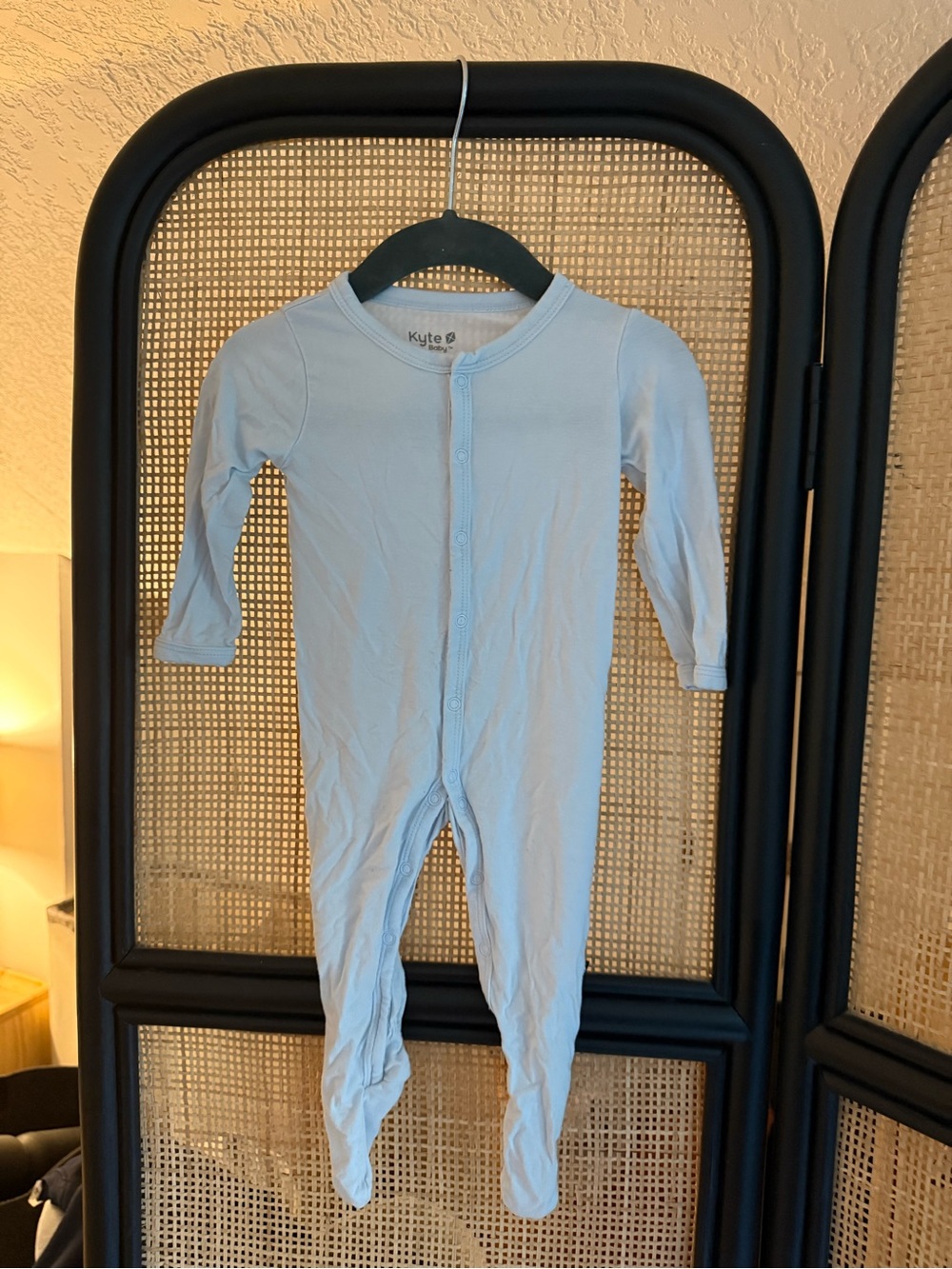 Kyte Baby Boy Girl Snap Footie Footed Bamboo Long Sleeved Pajamas Blue 3-6 Month